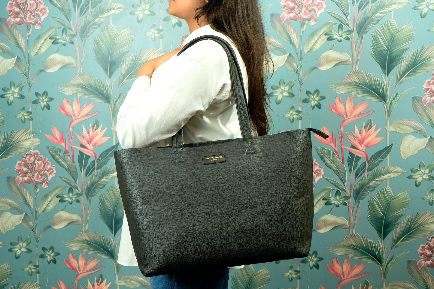 LADIES MESSENGER TOTE BAG
